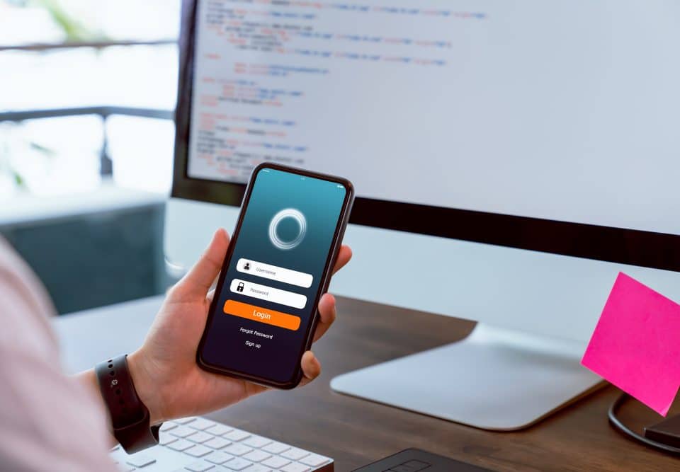 Comment choisir son agence de développement application mobile